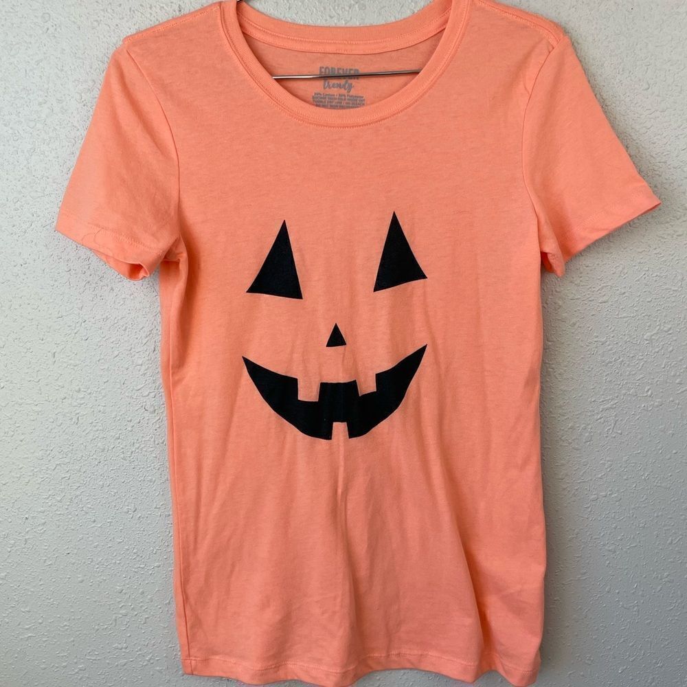Forever Trendy Orange Jack O Lantern T-Shirt Size L EUC